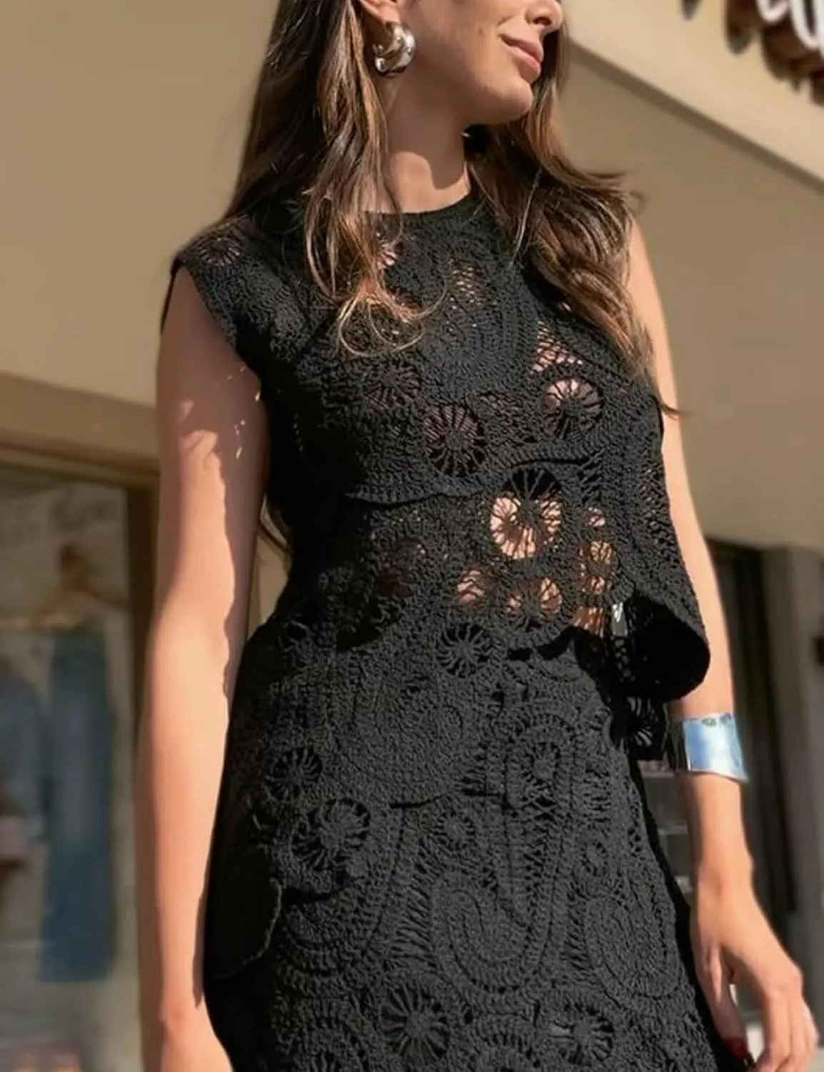 Arssm Womens Hollow Out Floral Lace Vest Crewneck See Through Tank Top Loose Fit Summer Crochet Cover Up