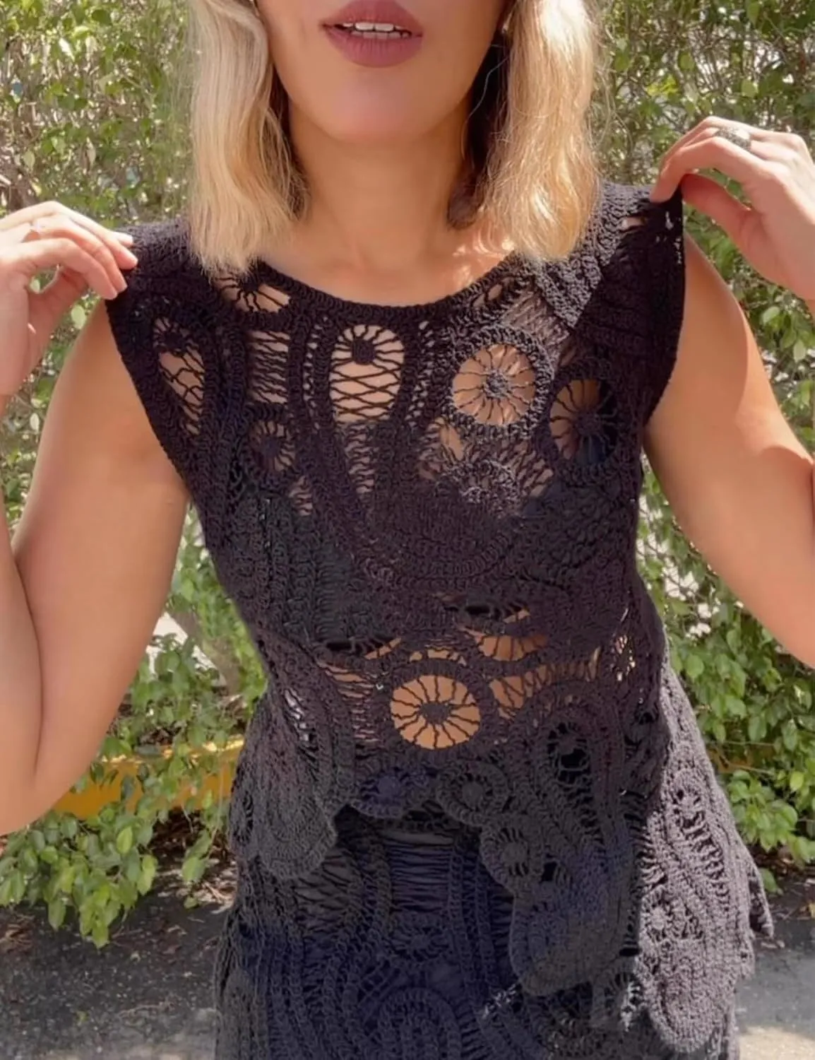 Arssm Womens Hollow Out Floral Lace Vest Crewneck See Through Tank Top Loose Fit Summer Crochet Cover Up