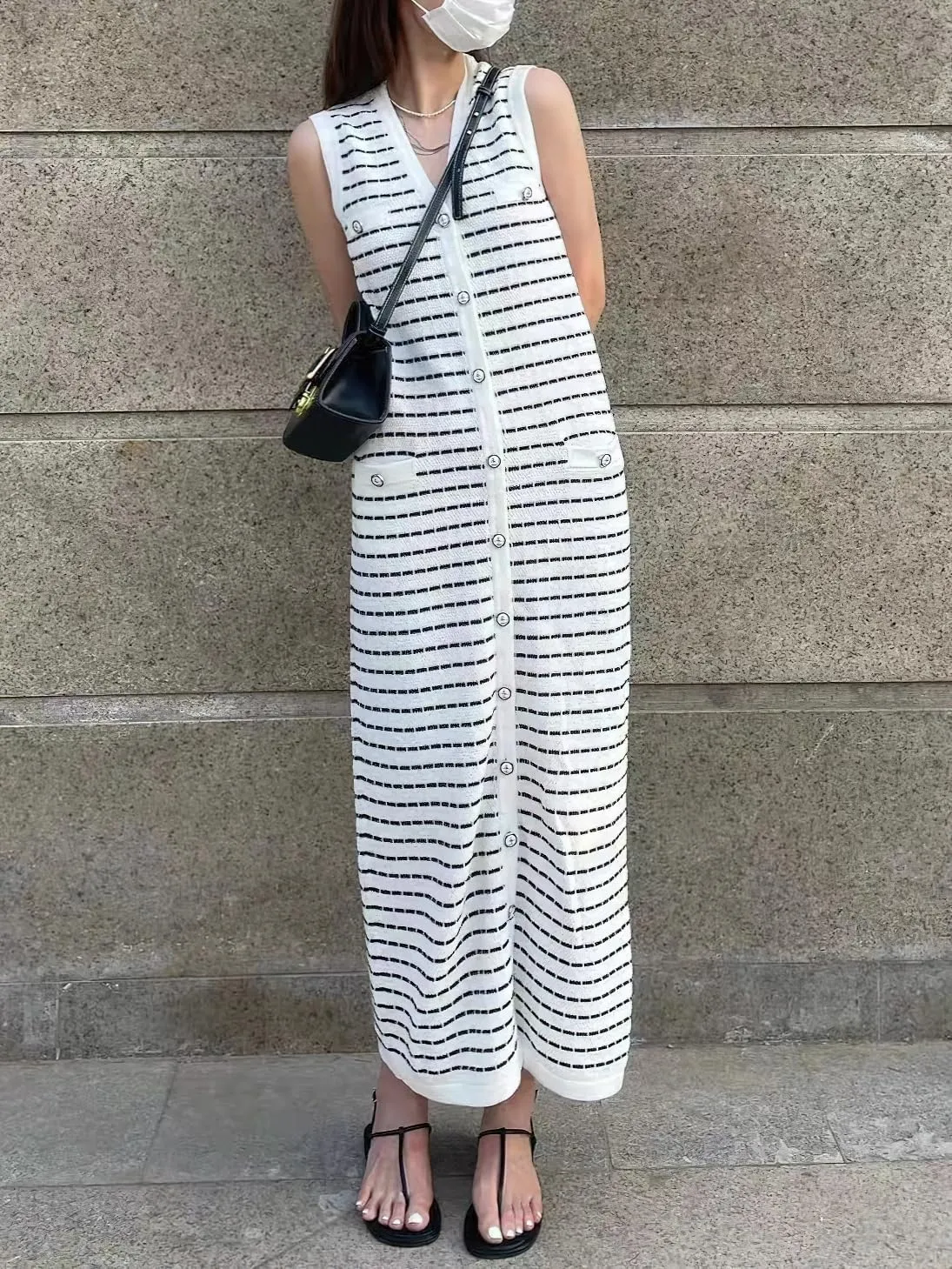 chouyatou Women's Summer Sleeveless Striped Knit Tank Dress Button Down Sweater Sundress with Pockets