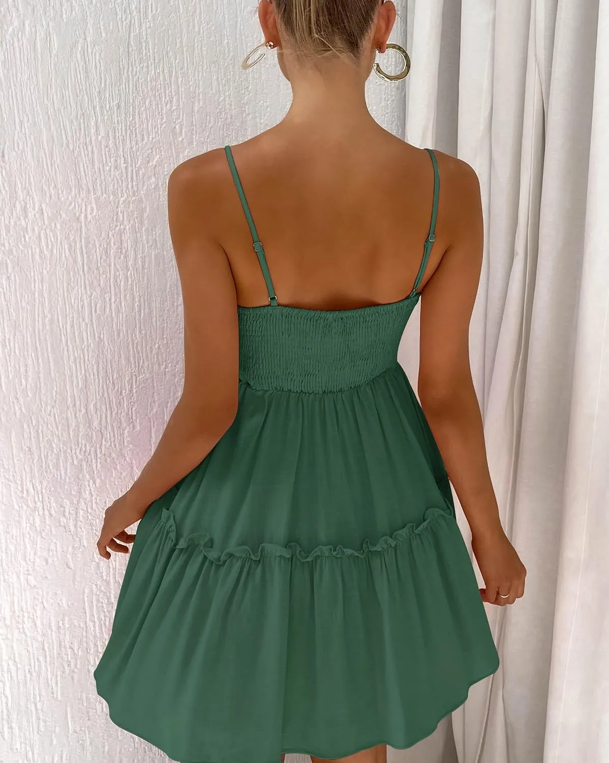 FANCYINN Women's Summer V Neck Casual Swing Short Dress Spaghetti Strap Tiered Backless Dresses with Pockets