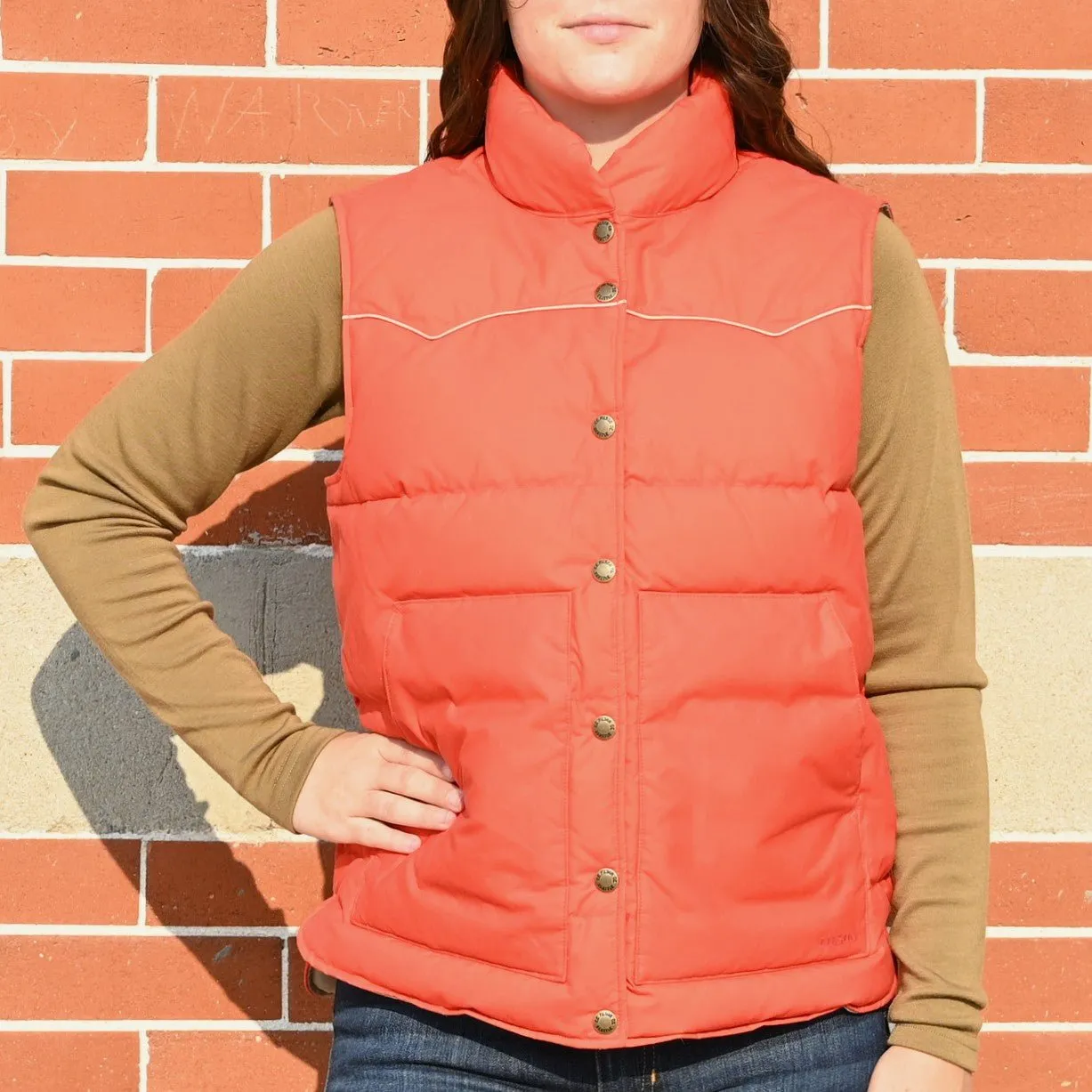 Filson Ladies Waxed Down Vest in Campfire