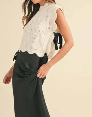 NUFIWI Womens Y2K Ribbon Bow Sweater Vest Chunky Cap Sleeve Knit Vest with Bows Casual Lace Up Bandage Crochet Knit Tank