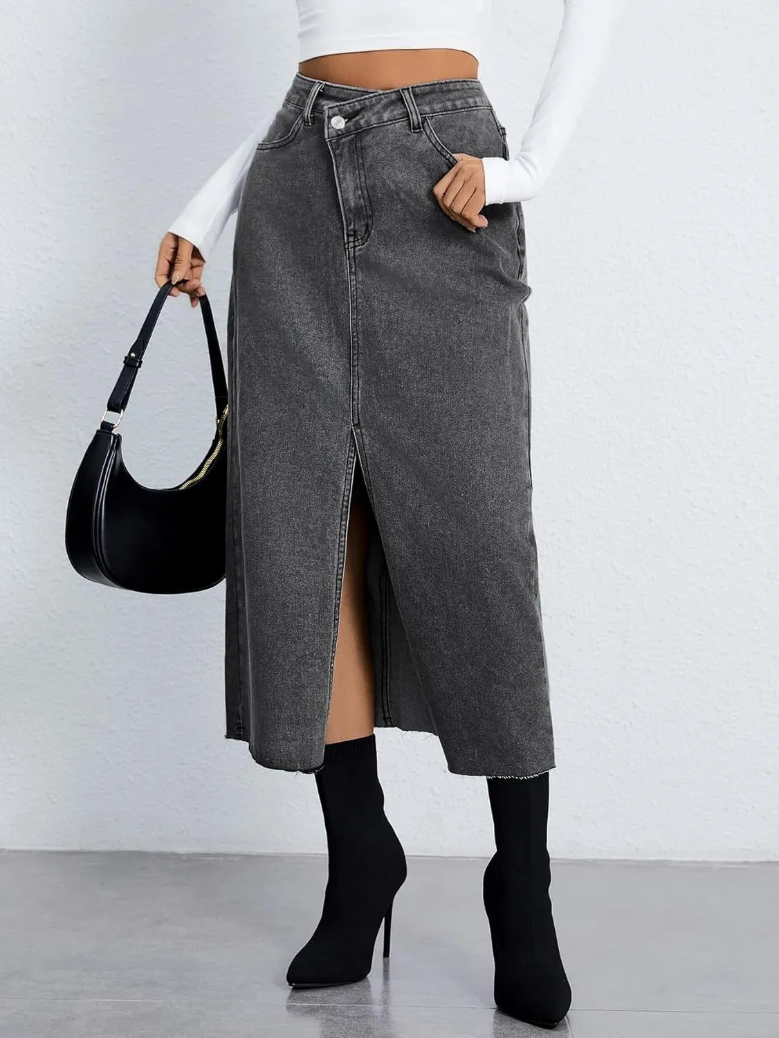SweatyRocks Women's Casual High Waist Denim Skirt Split Hem Raw Trim Midi Jean Skirts