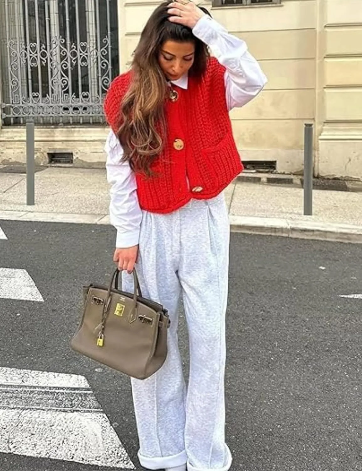 Women's Chunky Knit Vest Button Down Casual Sleeveless Cropped Crochet Sweater Cardigan with Pockets