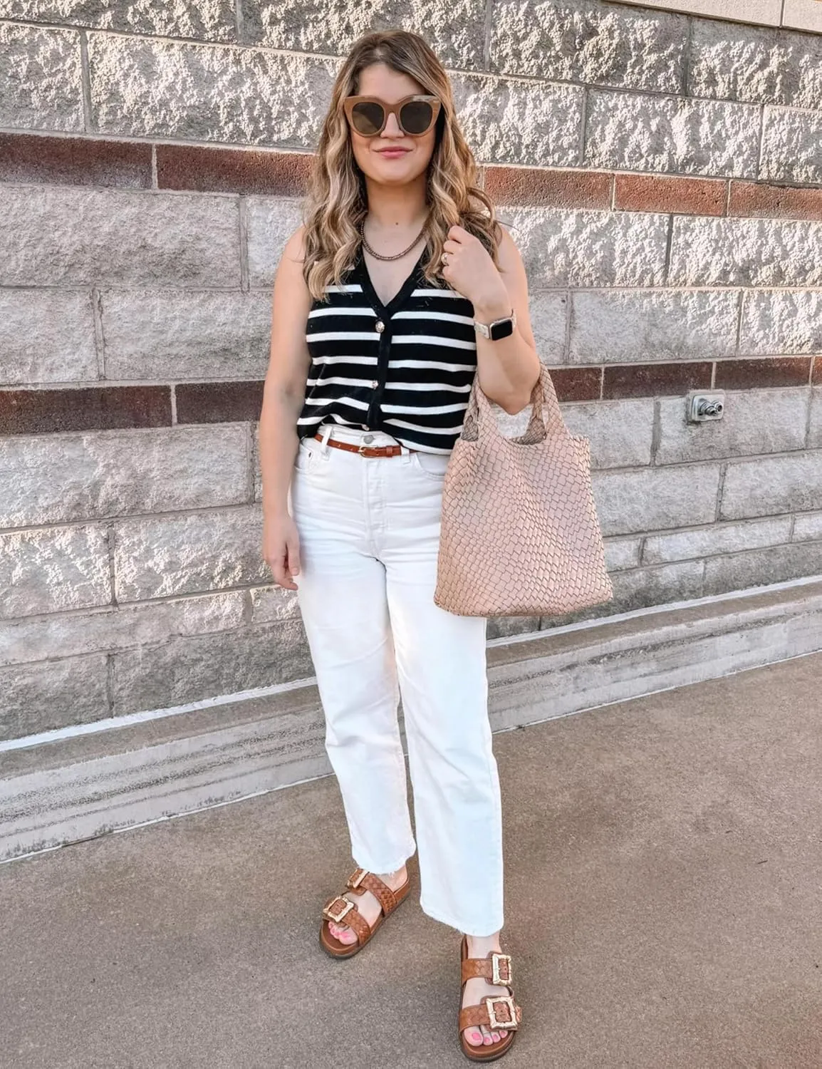 Women's Sleeveless Striped Sweater Vest Cropped Button Down Knit Vest Tops 2025 Trendy Outfits
