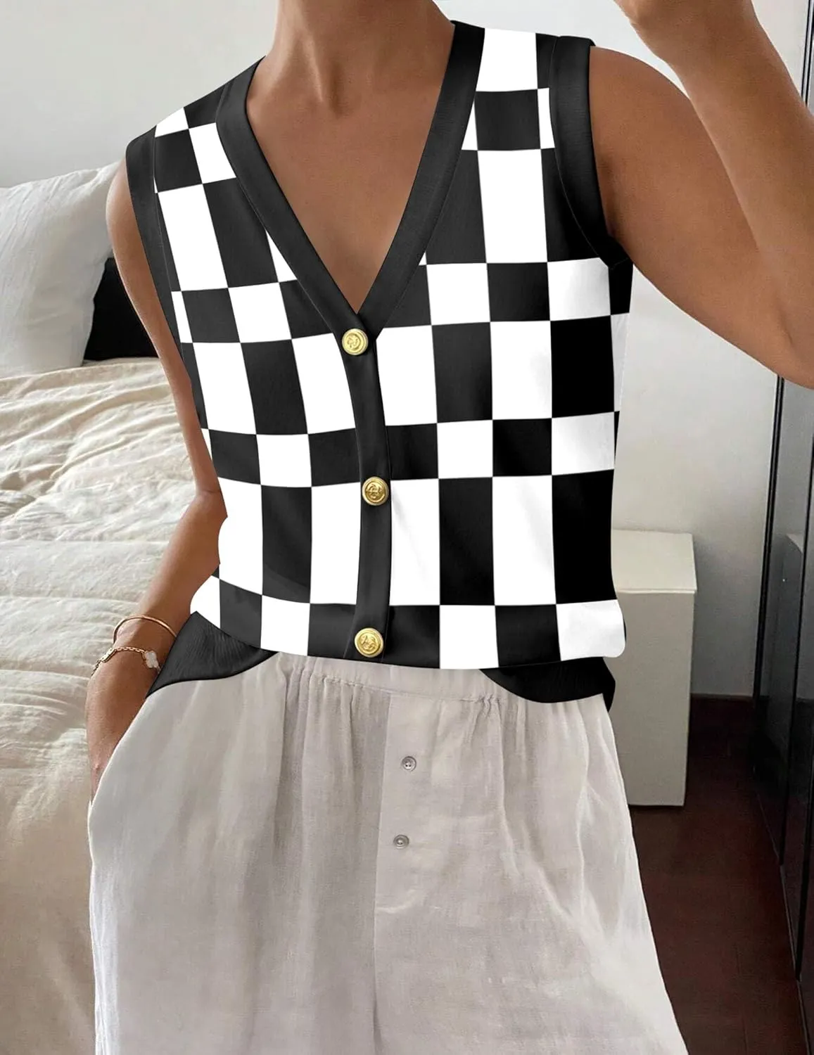 Zeagoo Womens Sweater Vest V Neck Button Down Shirts Trendy Knit Sleeveless Cardigan Top Shirt S-XXL